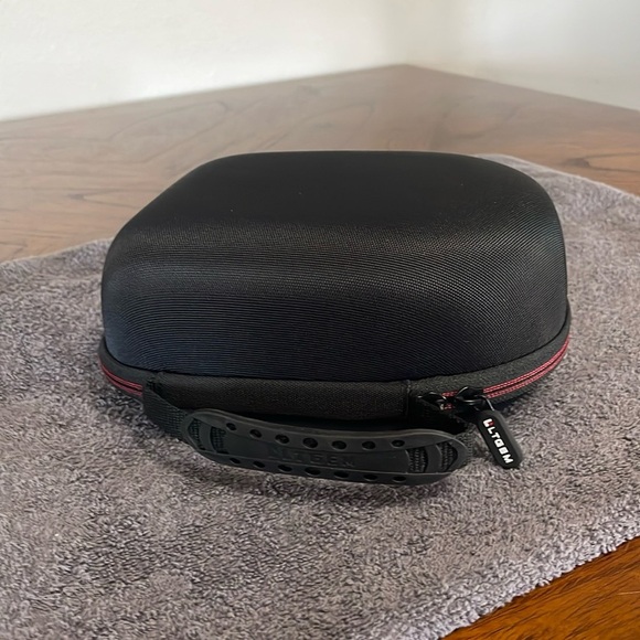 LTGEM Hard Travel Carrying Headphones Case for Sony Diaphragm Headphone, Black - Picture 1 of 5